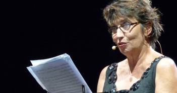 ARCHIVIO – Al Teatro della Società Serena Dandini nel suo “Serendipity – memorie di una donna difettosa”. Con lei Germana Pasquero