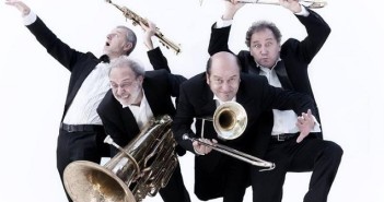ARCHIVIO – Banda Osiris, Tosca e Syria al Teatro della Società. La musica è “in scena”